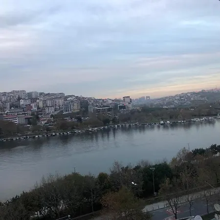 Halic Manzarali *